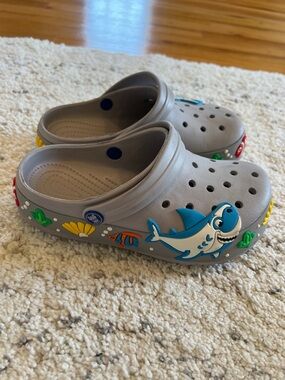 Kids Gray Shark Clog Shoes with Ocean Charms